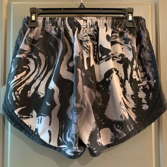 Nike Dri-fit shorts - Picture 2 of 3